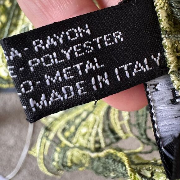 Franco Ferrari Green Metallic Textured Fringe Scarf Made in Italy Artsy - Picture 6 of 6